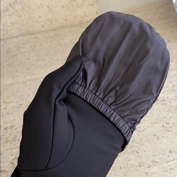 Lululemon Run Fast Gloves - Picture 10 of 13